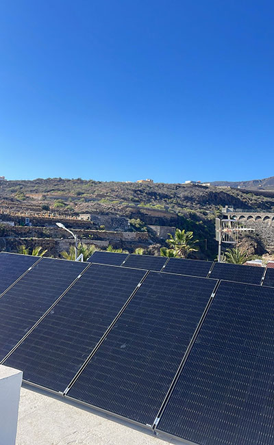 Installation de panneaux photovoltaïques à Ténérife